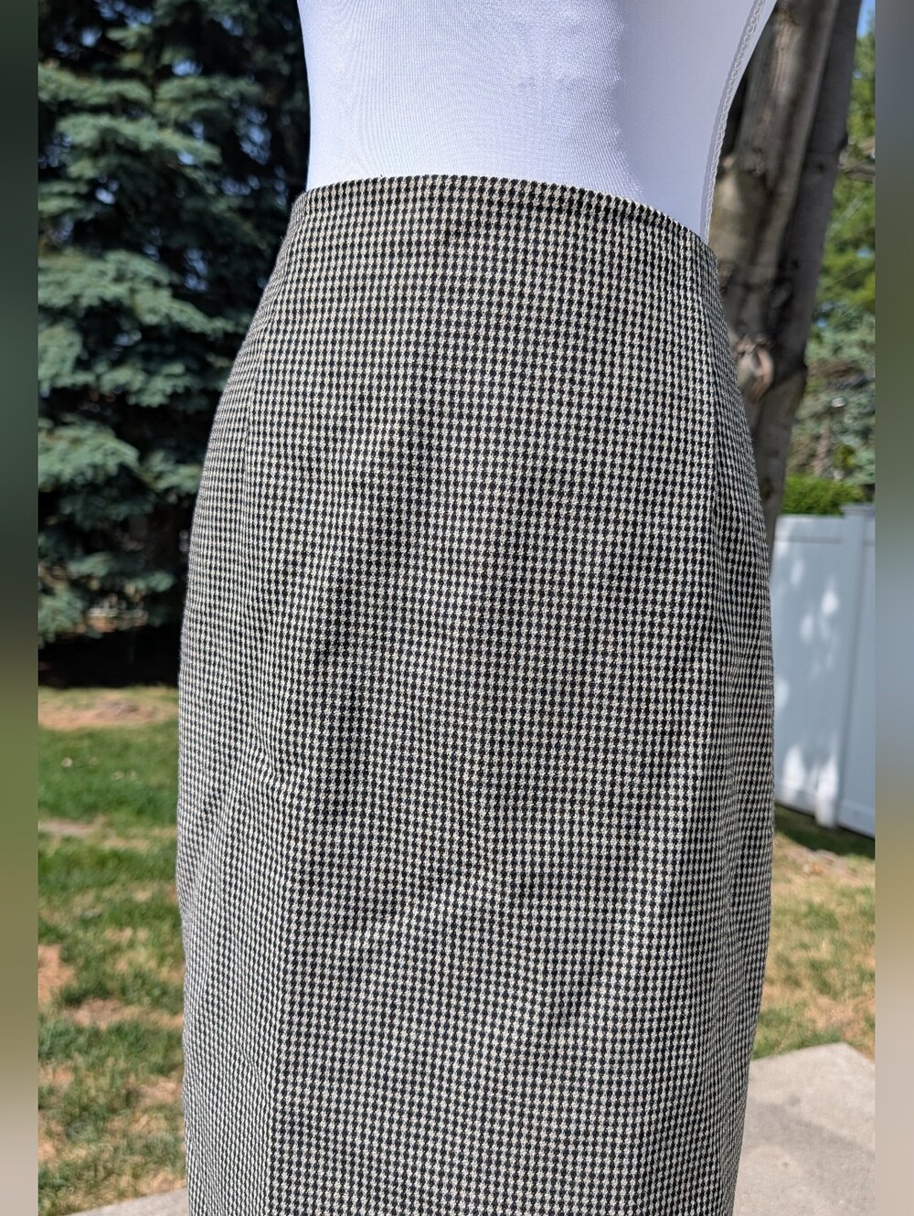 Ann Taylor Pencil Skirt Black & White Size 14 Wool Blend Acadamia Preppy EUC